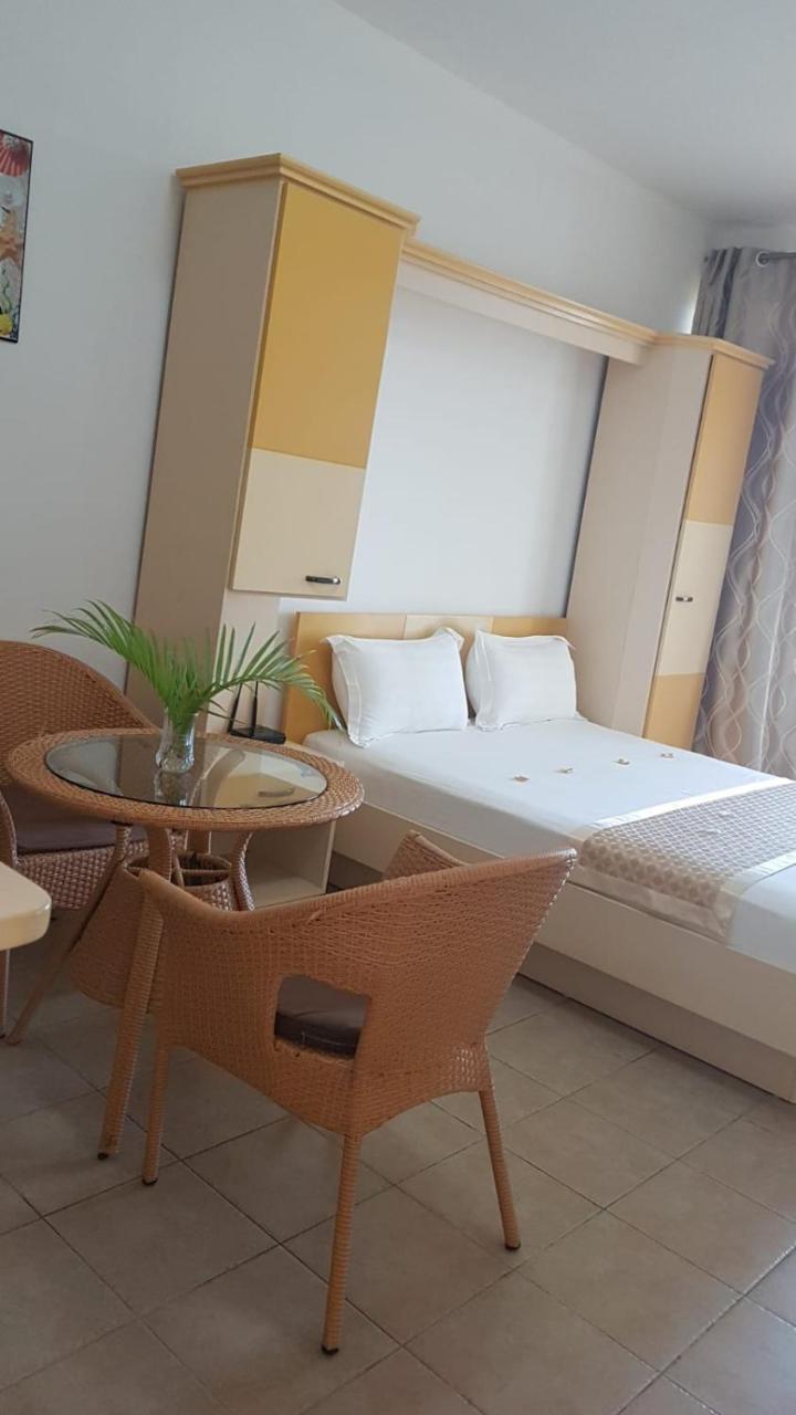 West Coast View Studios & Appartment Flic en Flac Luaran gambar